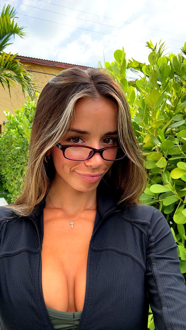 sadie.mckenna image ~ Altpins