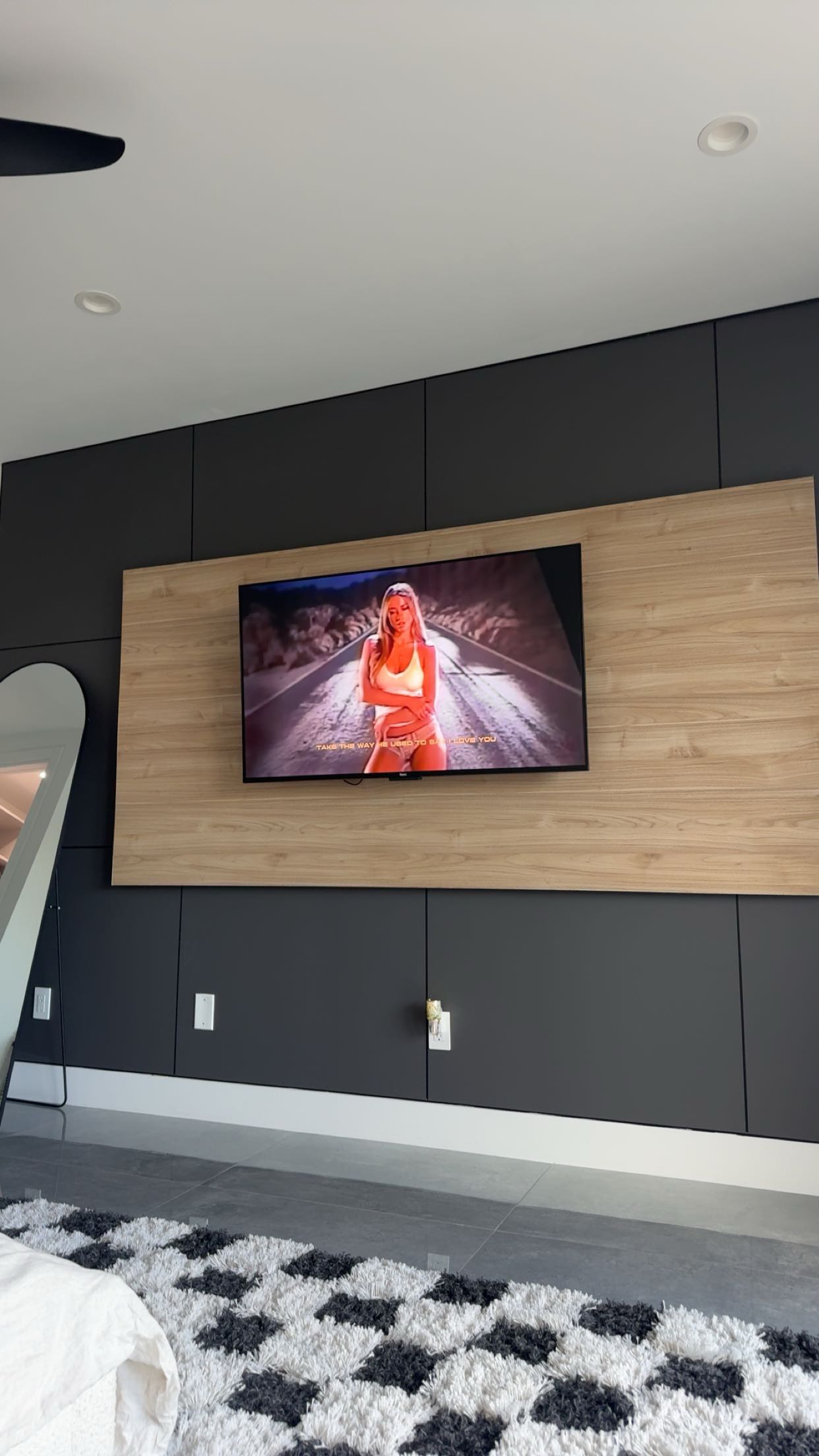 sadie.mckenna snapchat image archive image