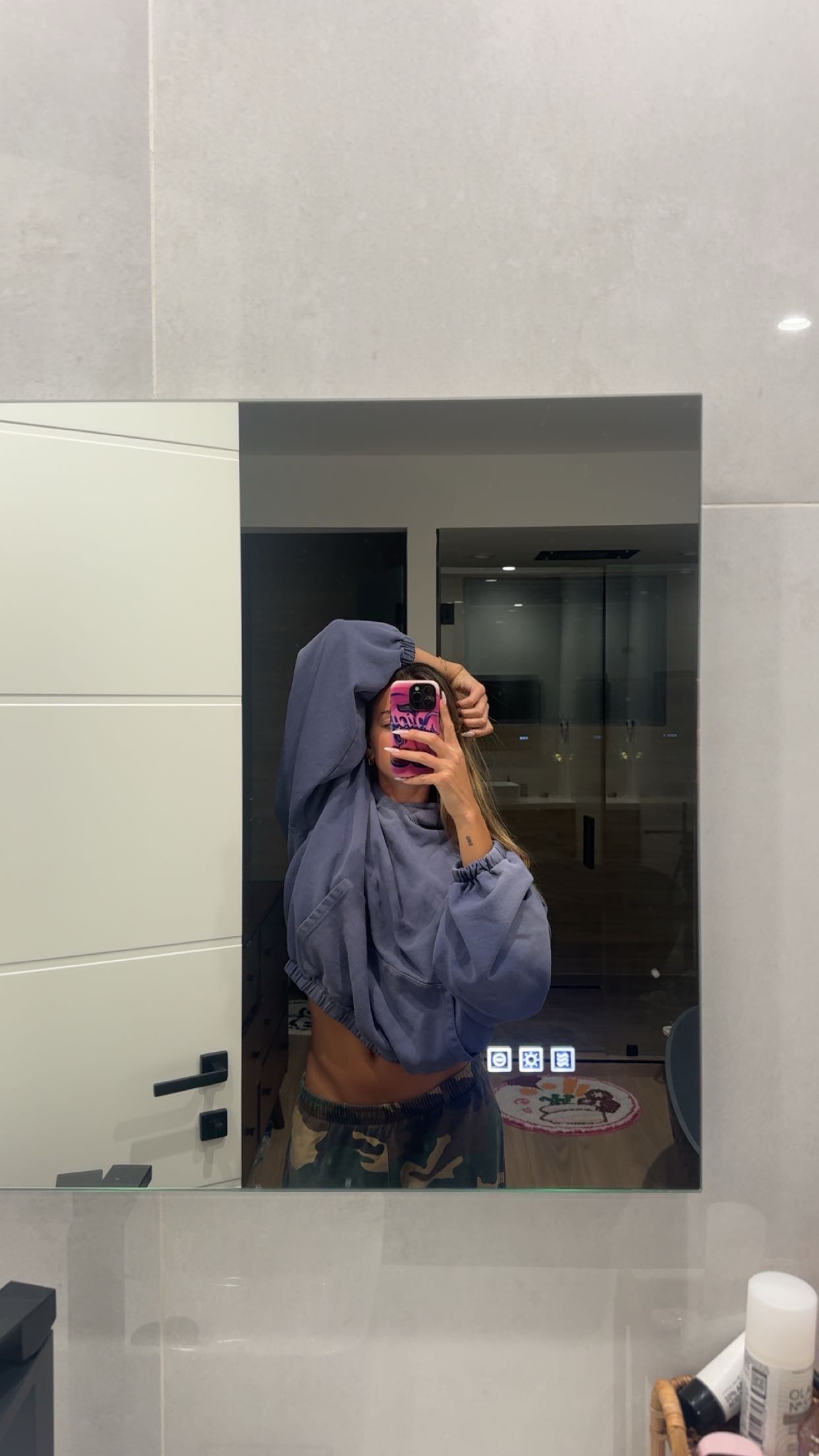 sadie.mckenna snapchat image archive image