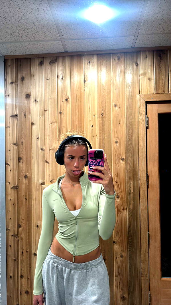 sadie.mckenna image ~ Altpins