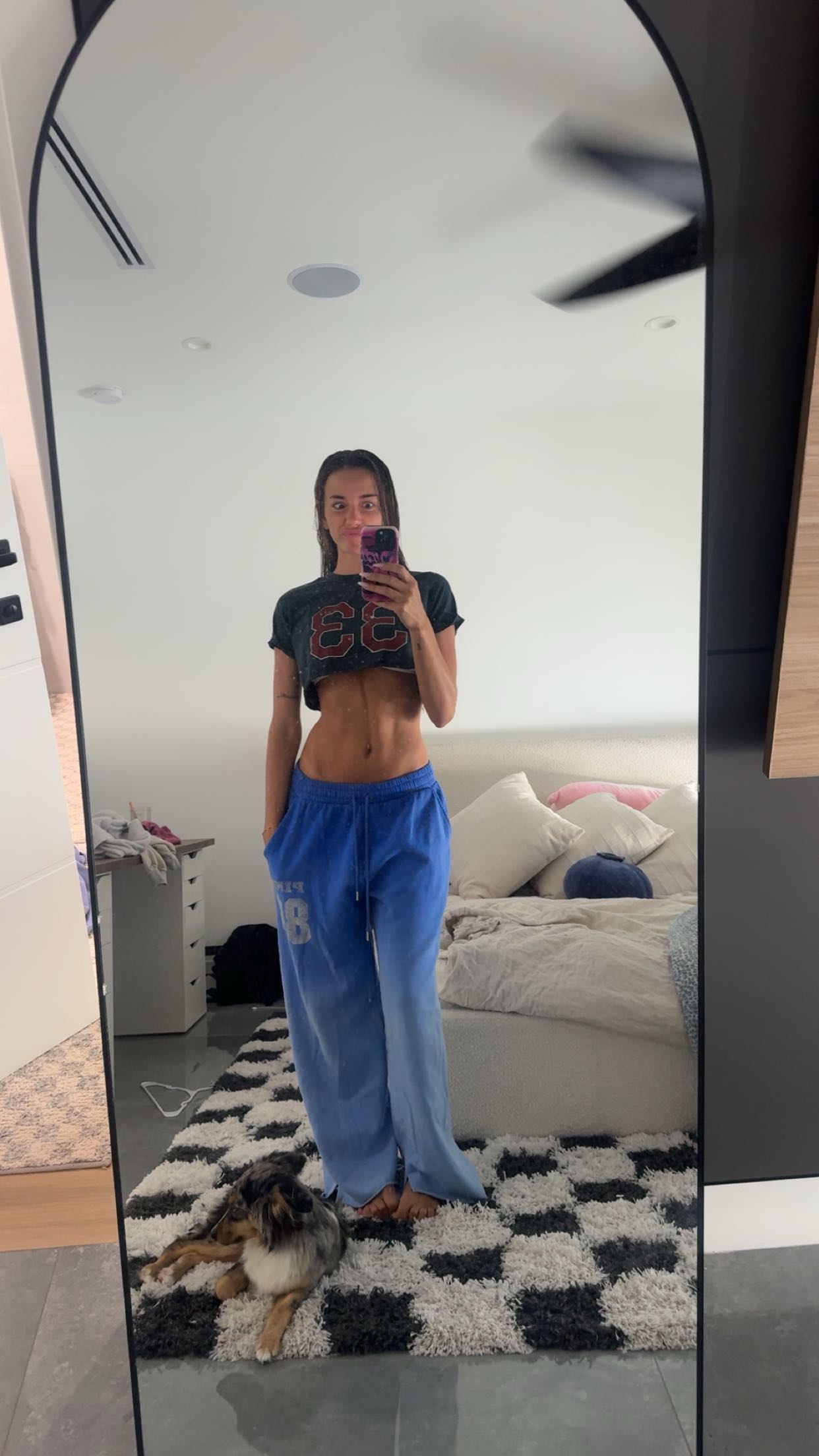 sadie.mckenna snapchat image archive image