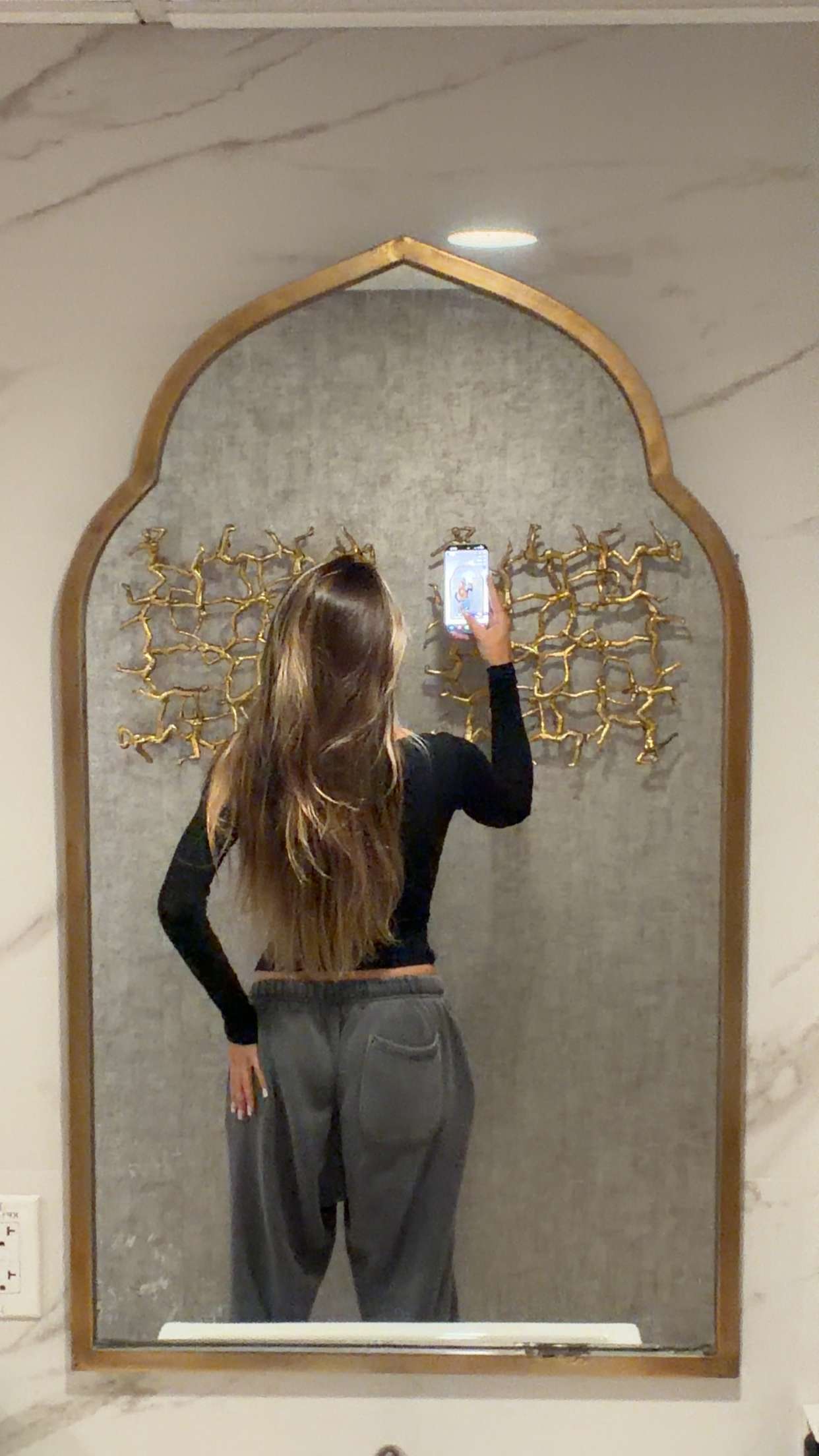 sadie.mckenna snapchat image archive image