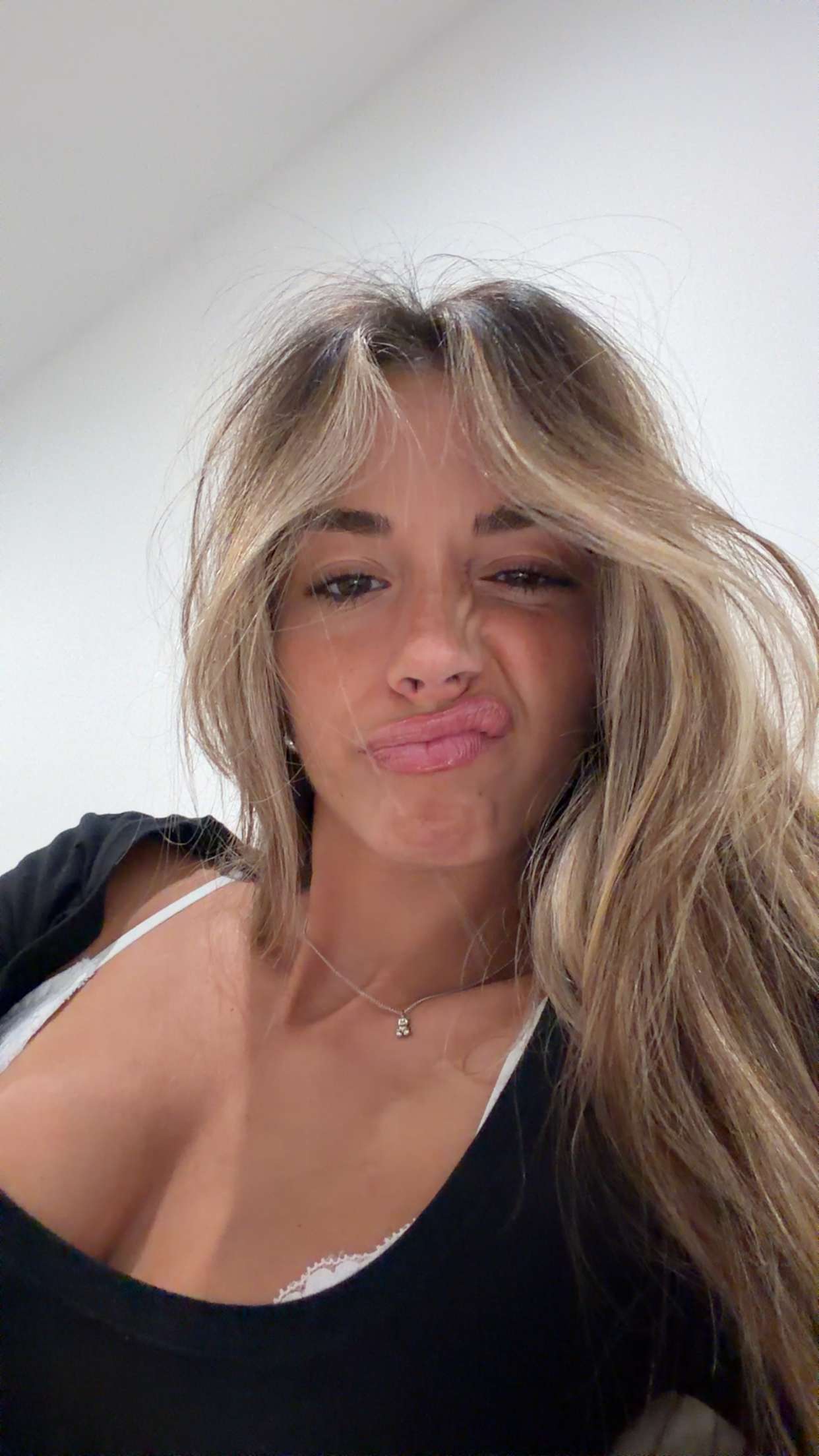 sadie.mckenna snapchat image archive image