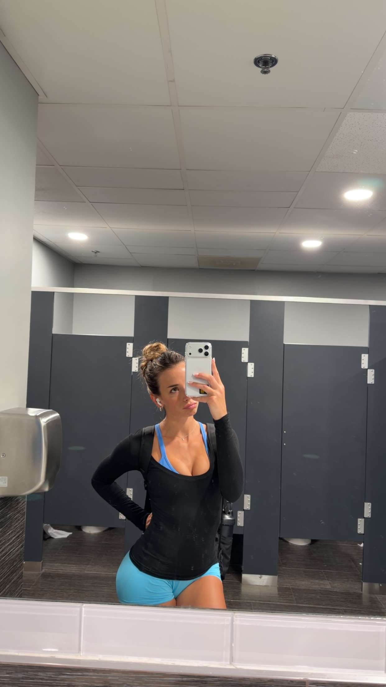 sadie.mckenna snapchat image archive image