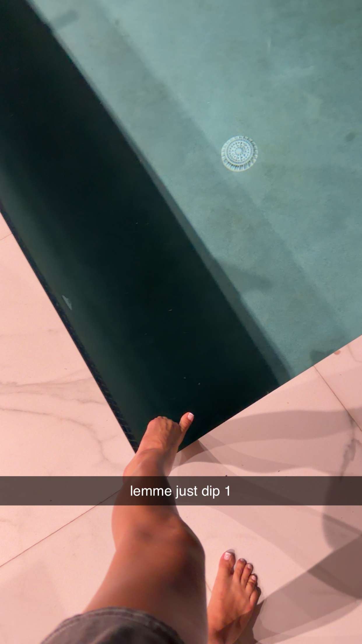 sadie.mckenna snapchat image archive image