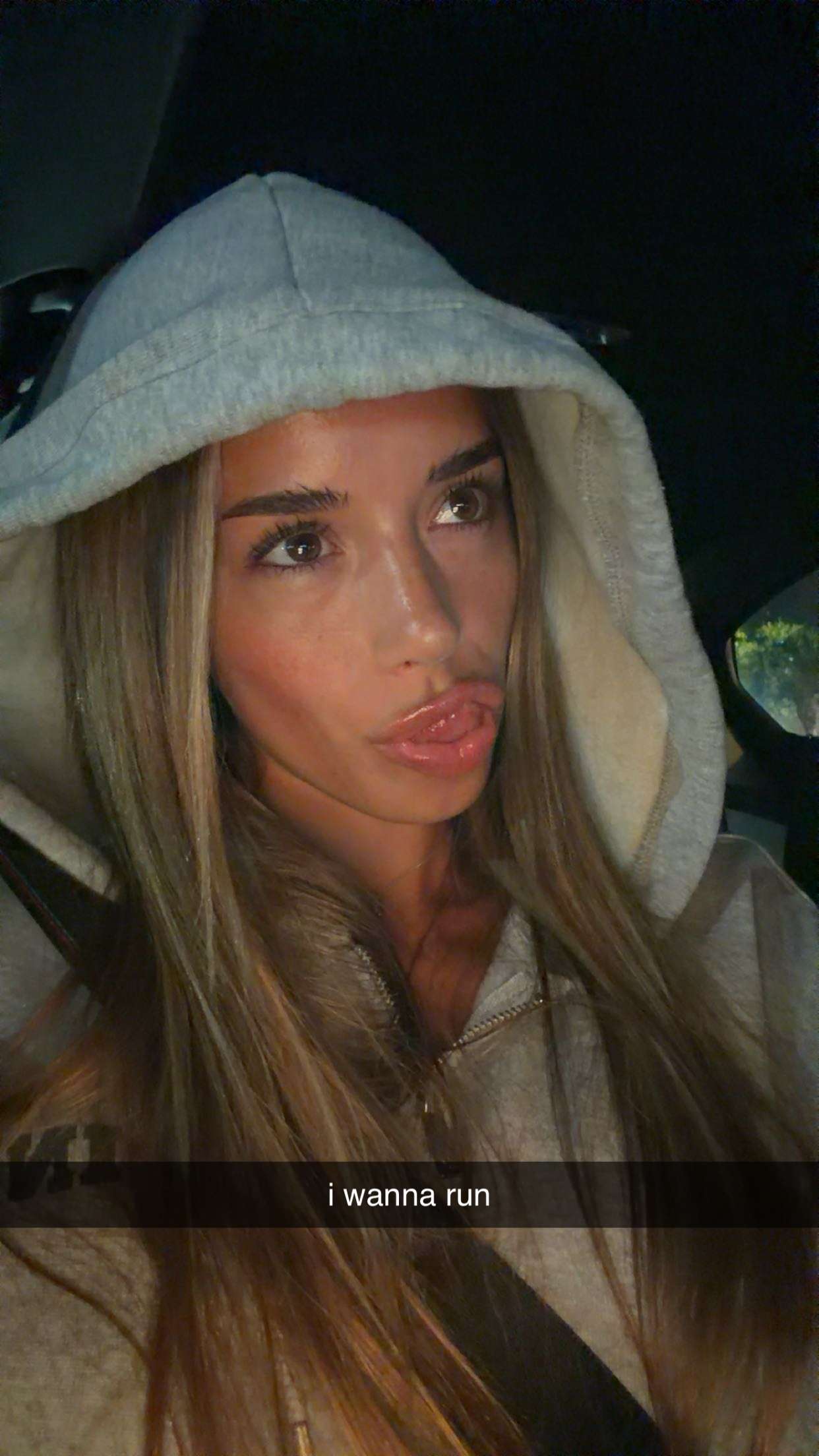 sadie.mckenna snapchat image archive image