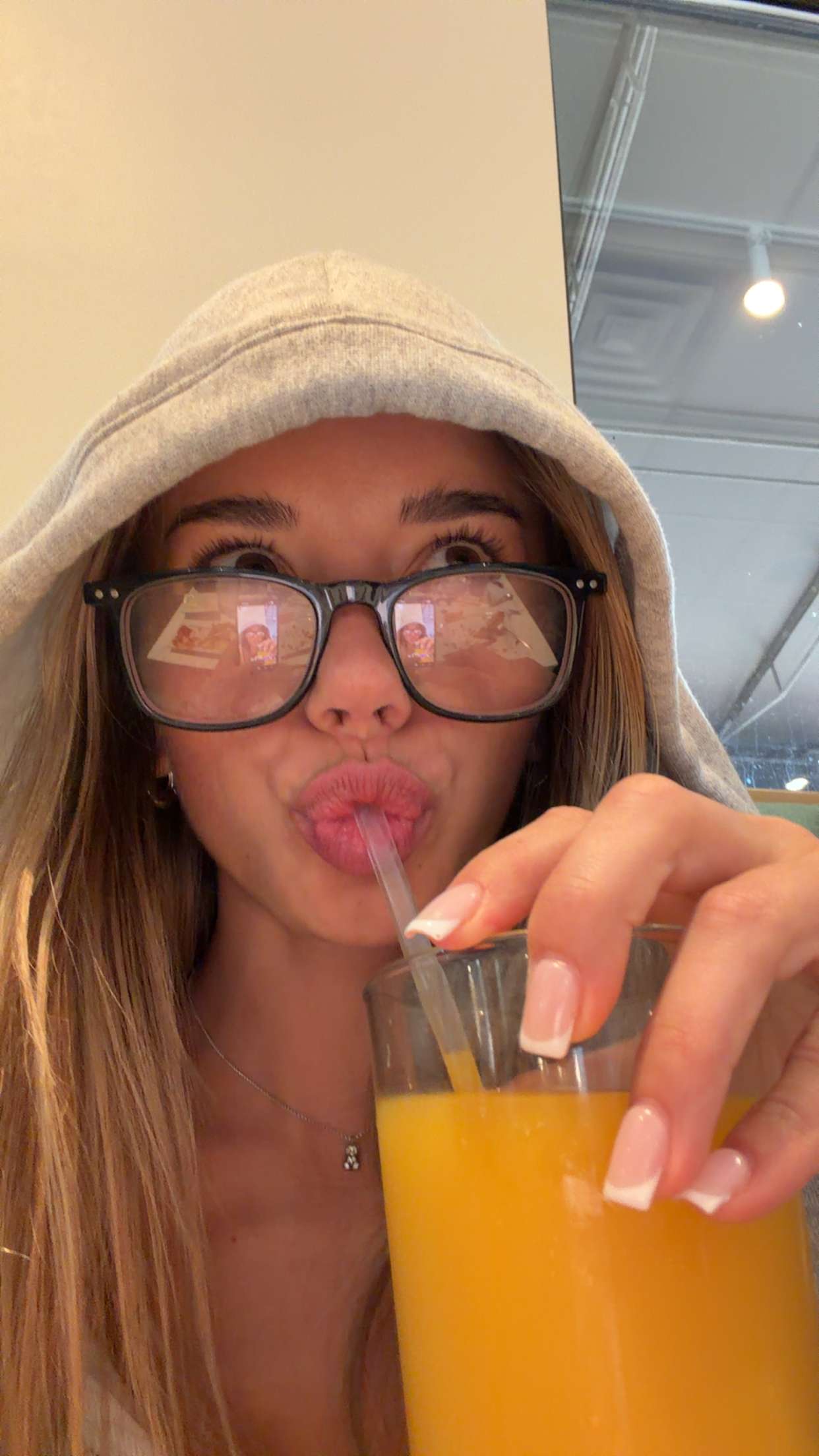 sadie.mckenna snapchat image archive image