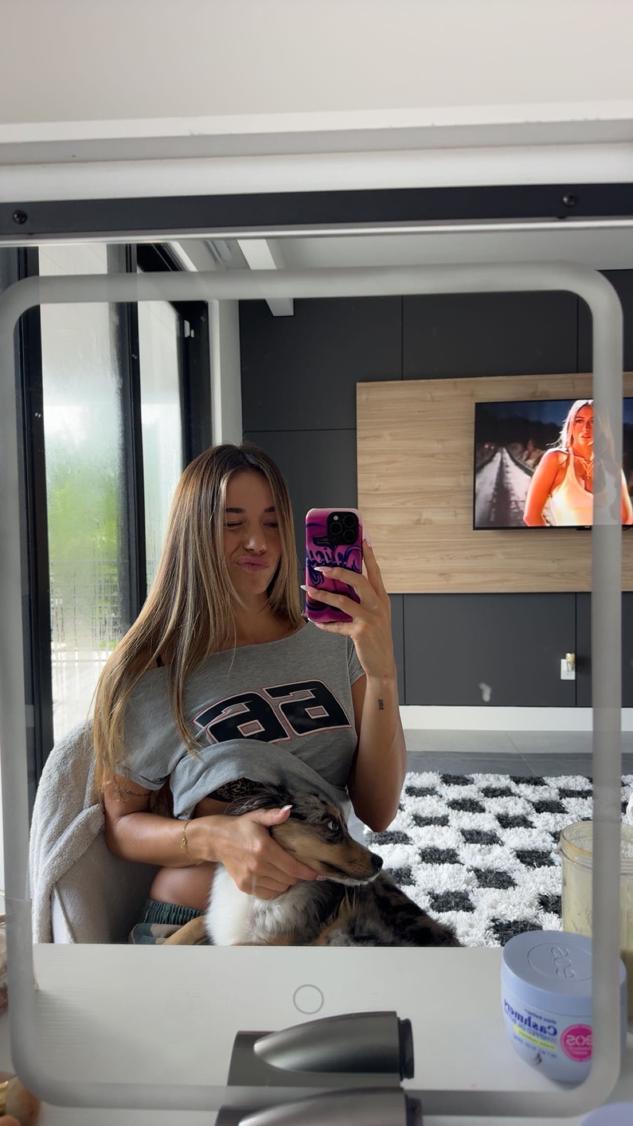 sadie.mckenna snapchat image archive image