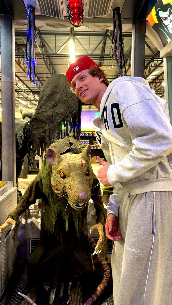 sadie.mckenna image ~ Altpins