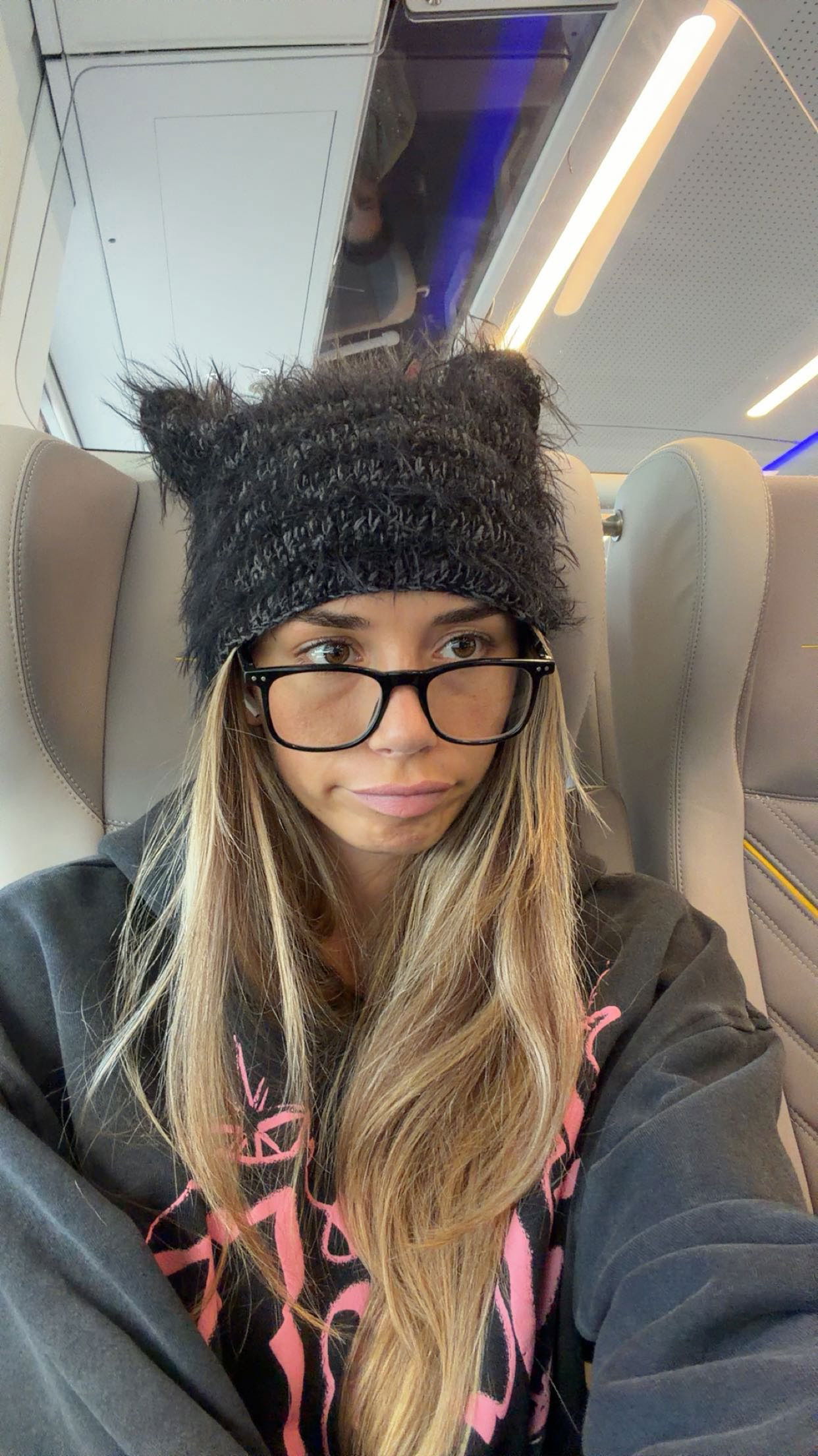 sadie.mckenna snapchat image archive image