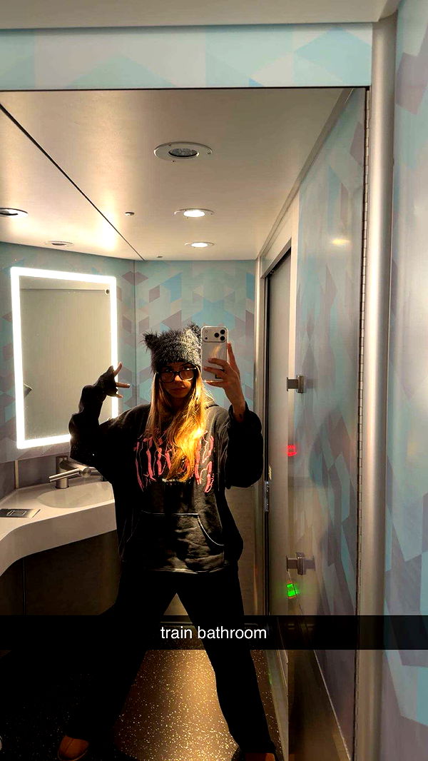 sadie.mckenna image ~ Altpins