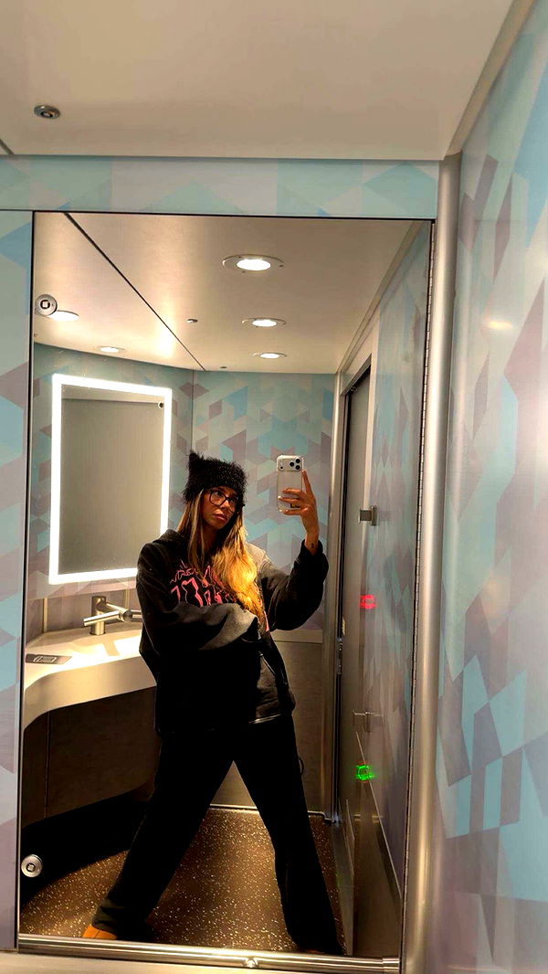 sadie.mckenna image ~ Altpins