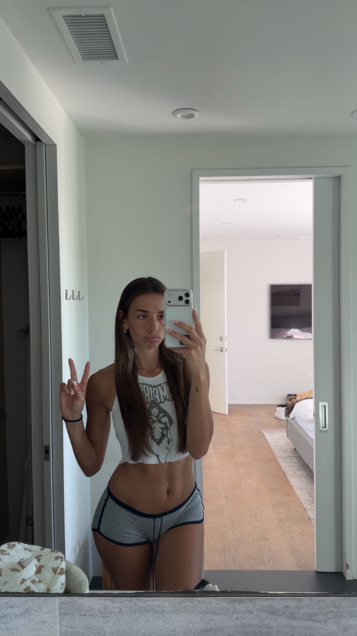 sadie.mckenna snapchat image archive image