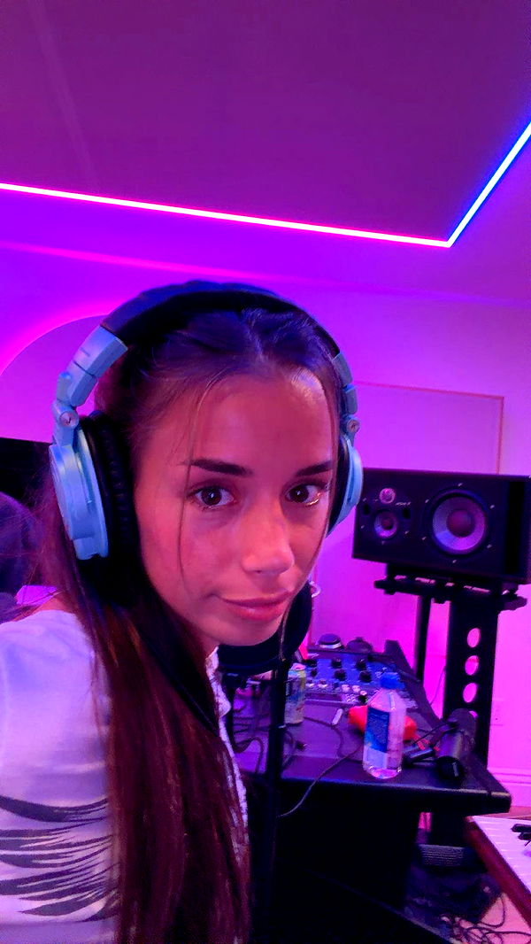 sadie.mckenna image ~ Altpins