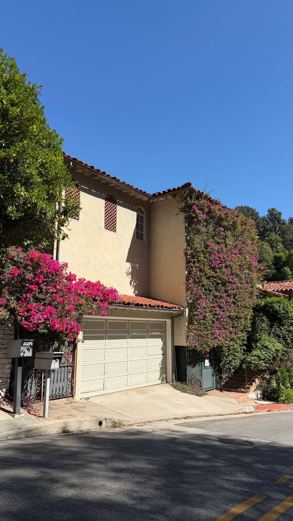 sadie.mckenna snapchat image archive image