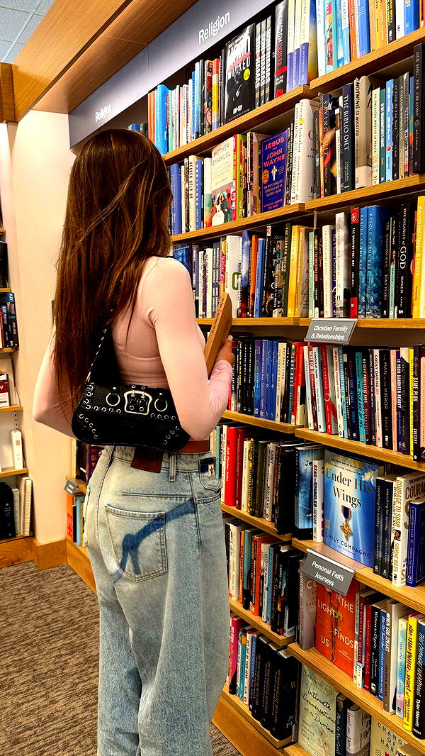 sadie.mckenna image ~ Altpins