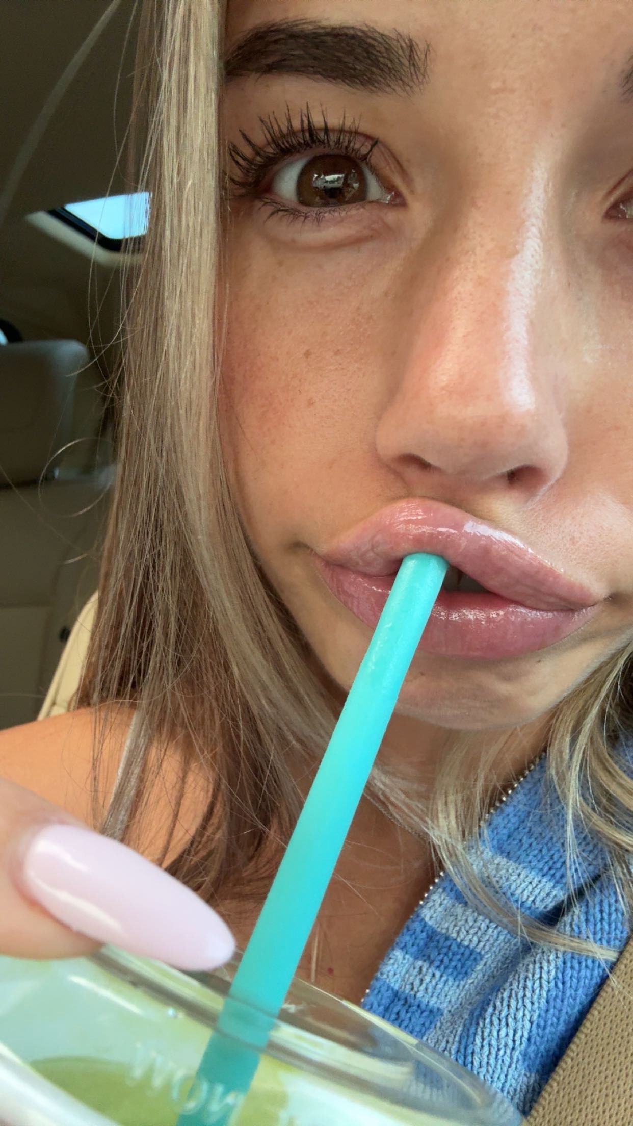 sadie.mckenna snapchat image archive image