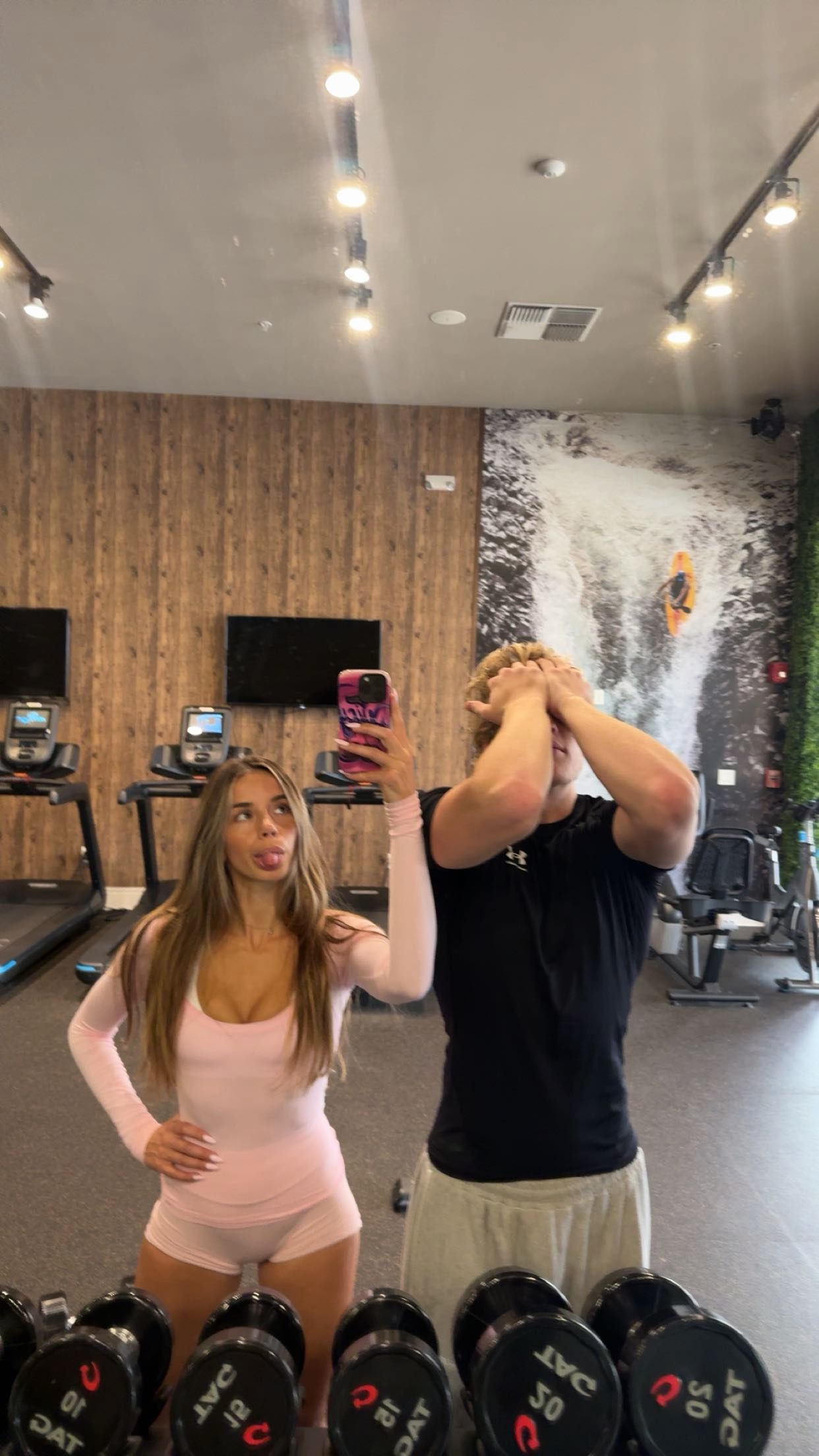 sadie.mckenna snapchat image archive image