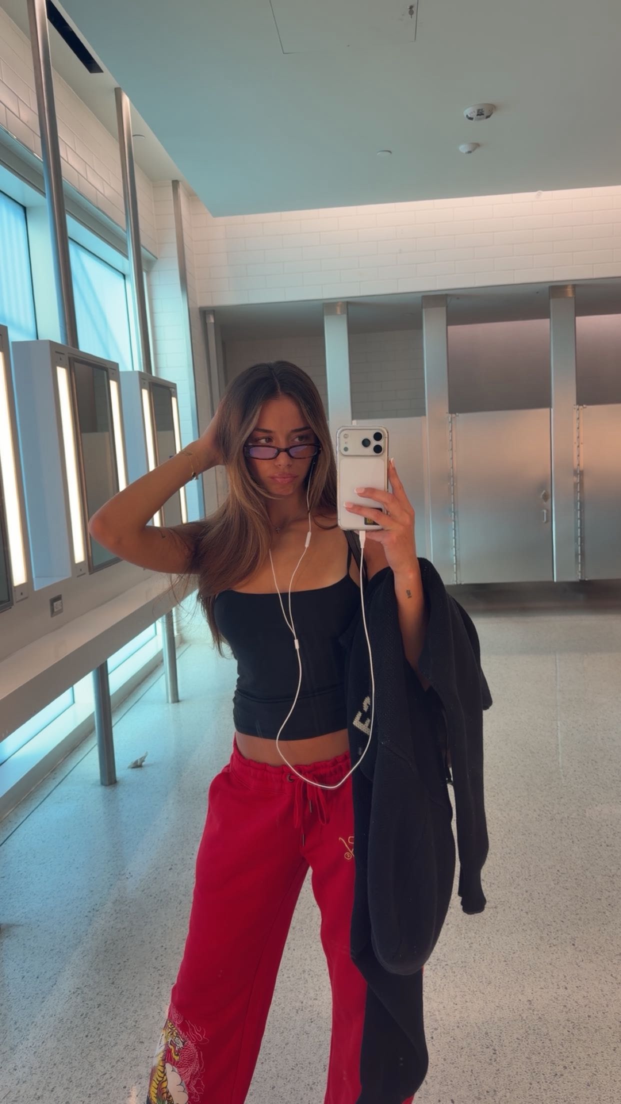 sadie.mckenna snapchat image archive image