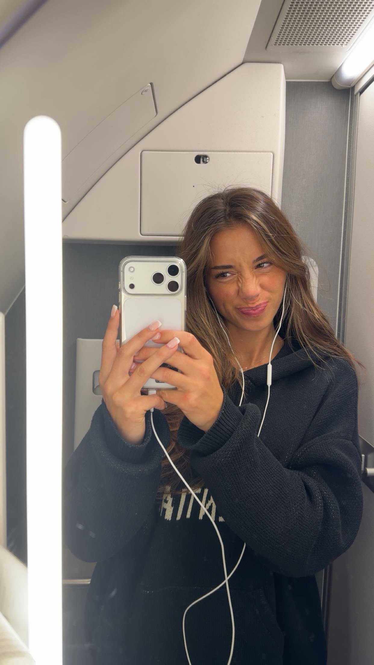 sadie.mckenna snapchat image archive image