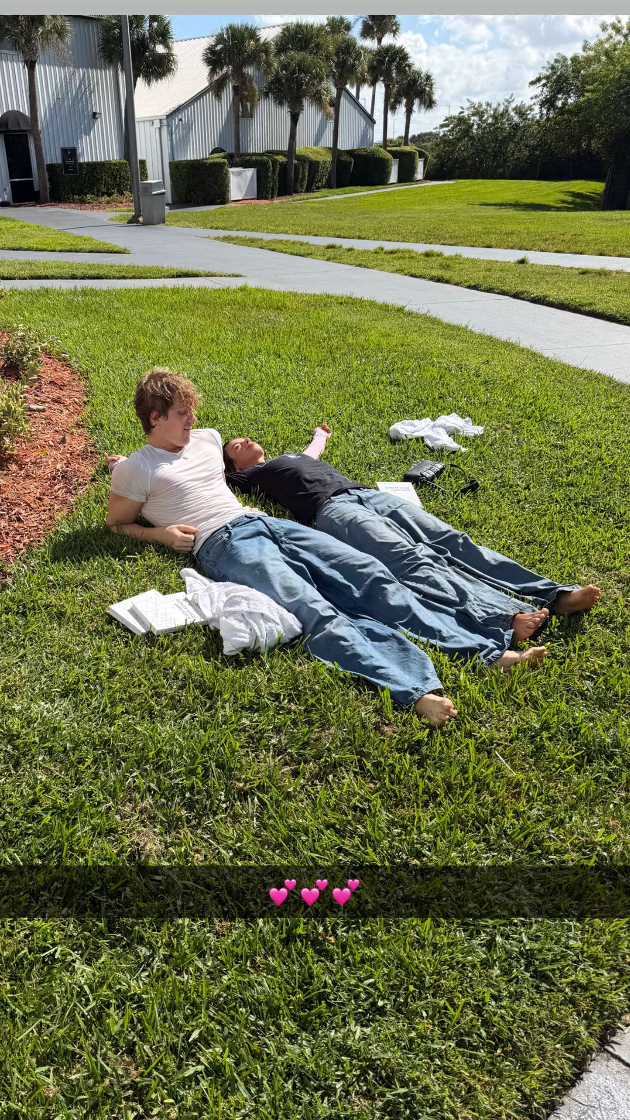 sadie.mckenna snapchat image archive image