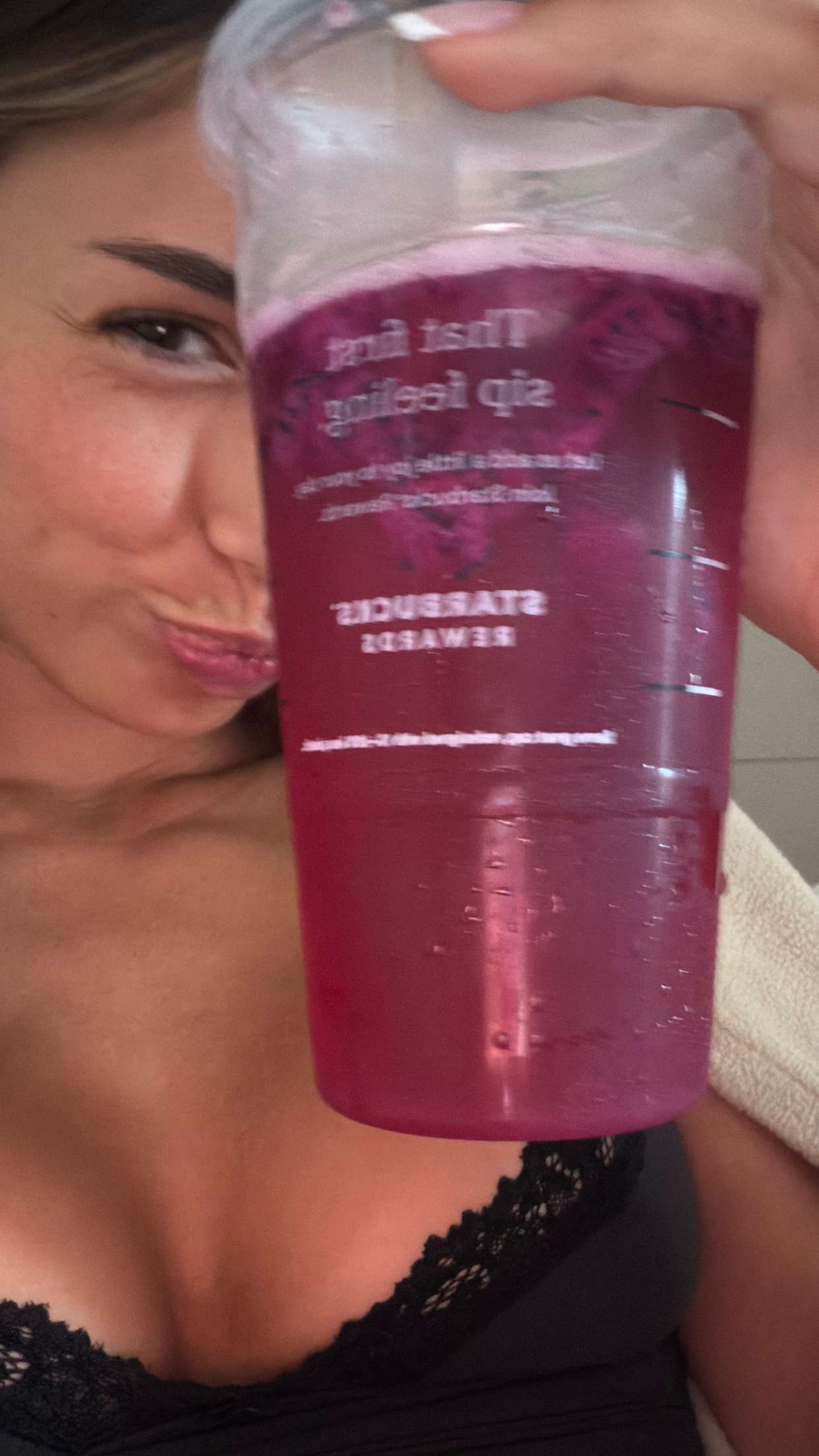 sadie.mckenna snapchat image archive image