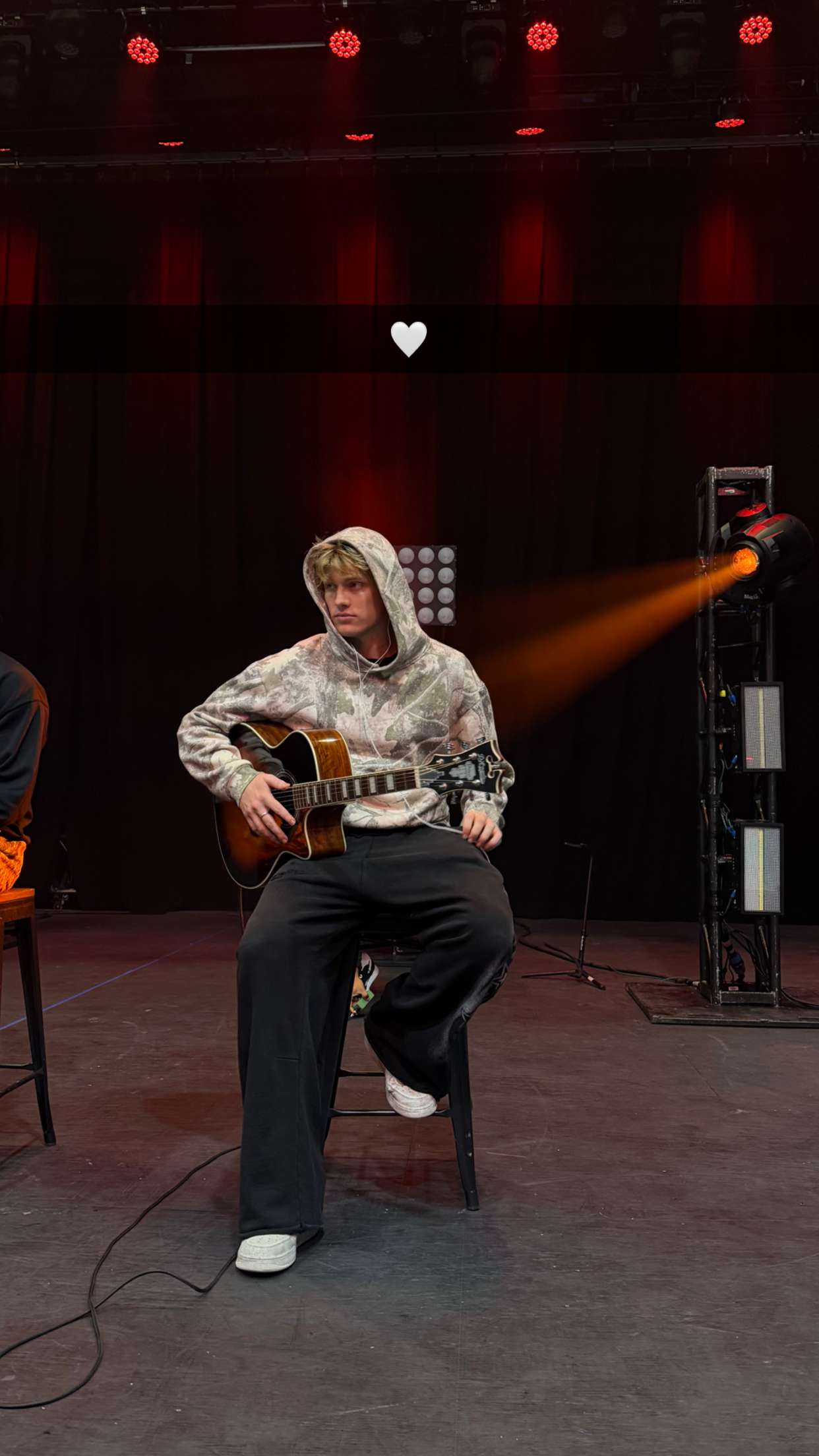 sadie.mckenna snapchat image archive image