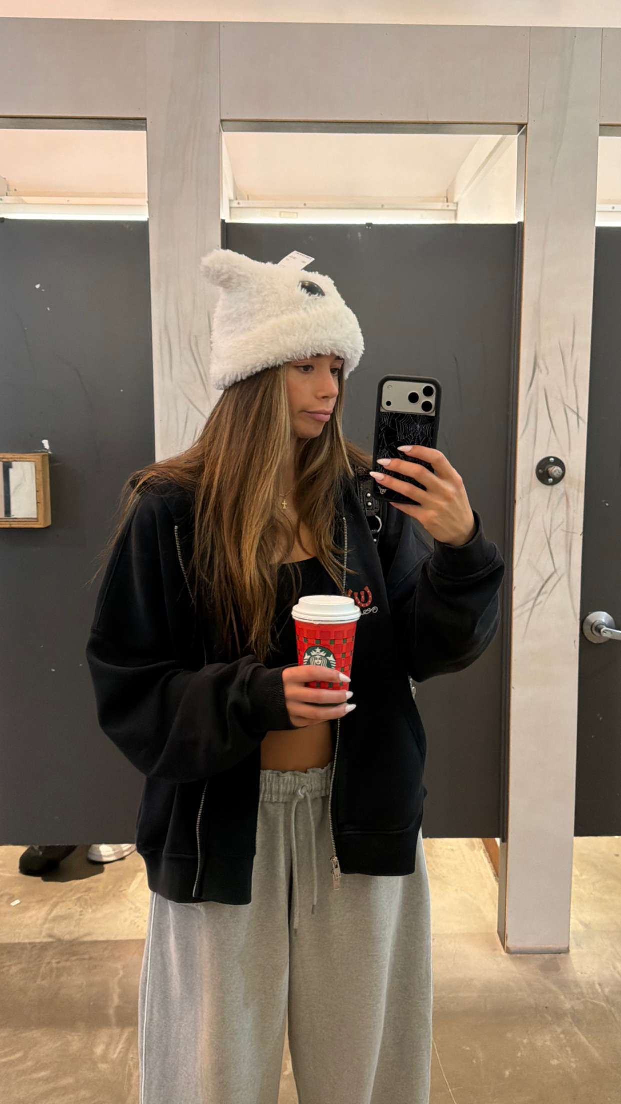 sadie.mckenna snapchat image archive image