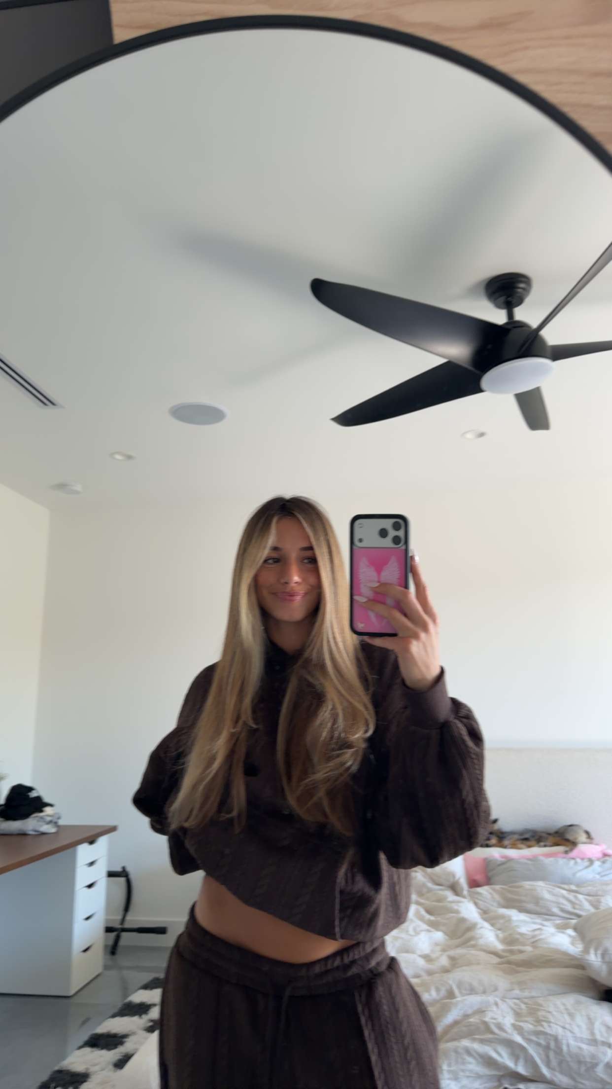 sadie.mckenna snapchat image archive image