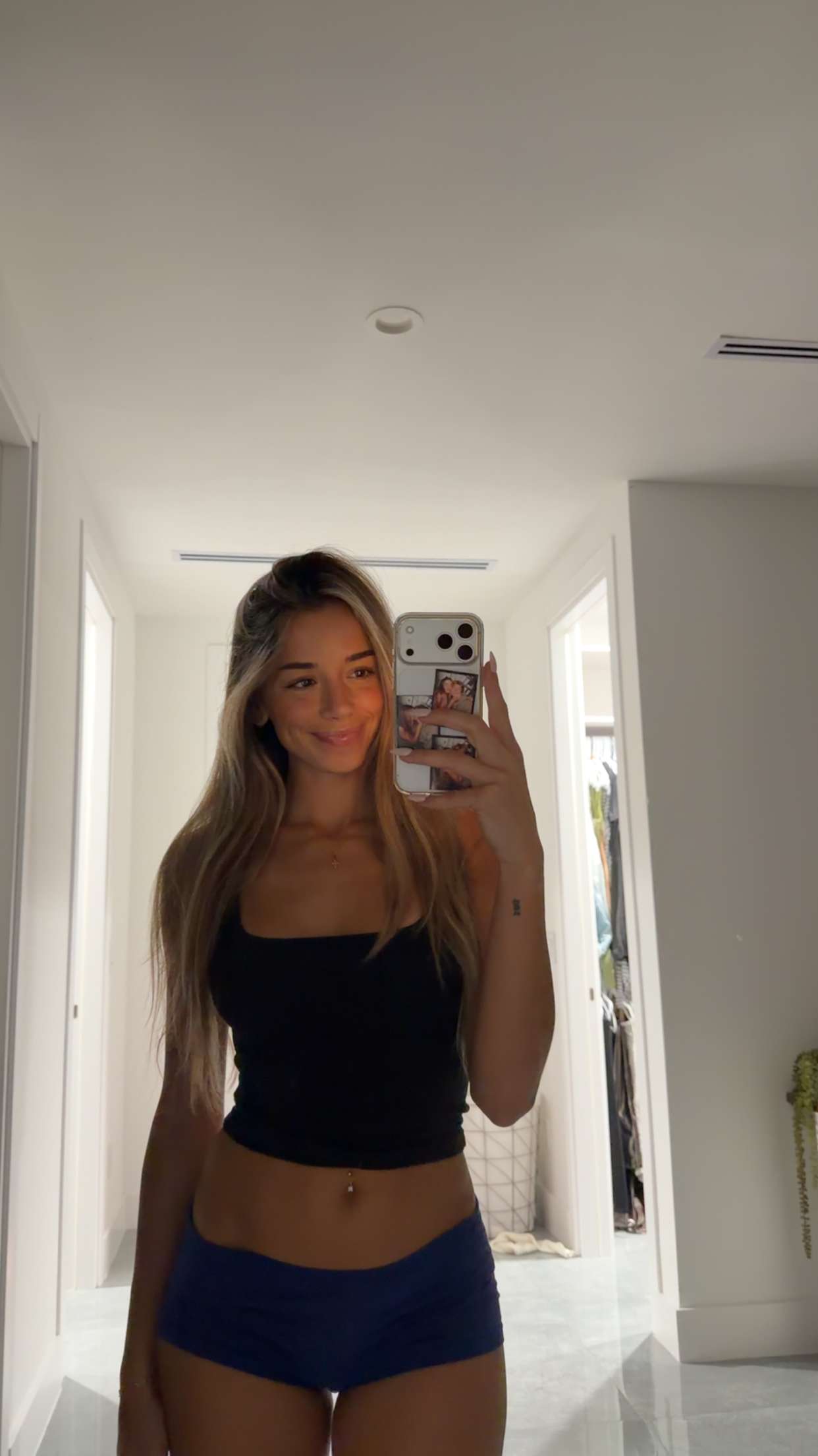 sadie.mckenna snapchat image archive image