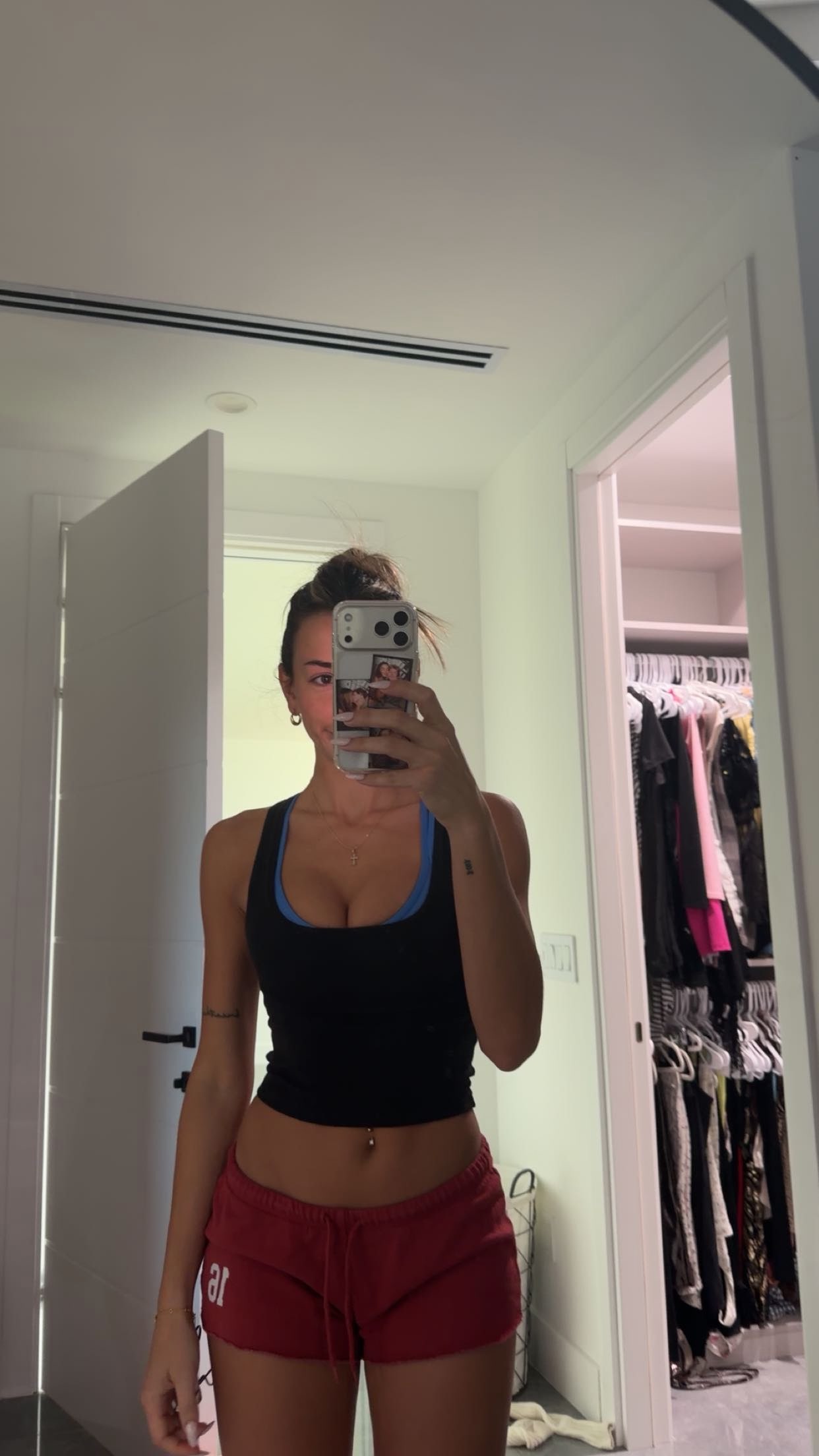 sadie.mckenna snapchat image archive image