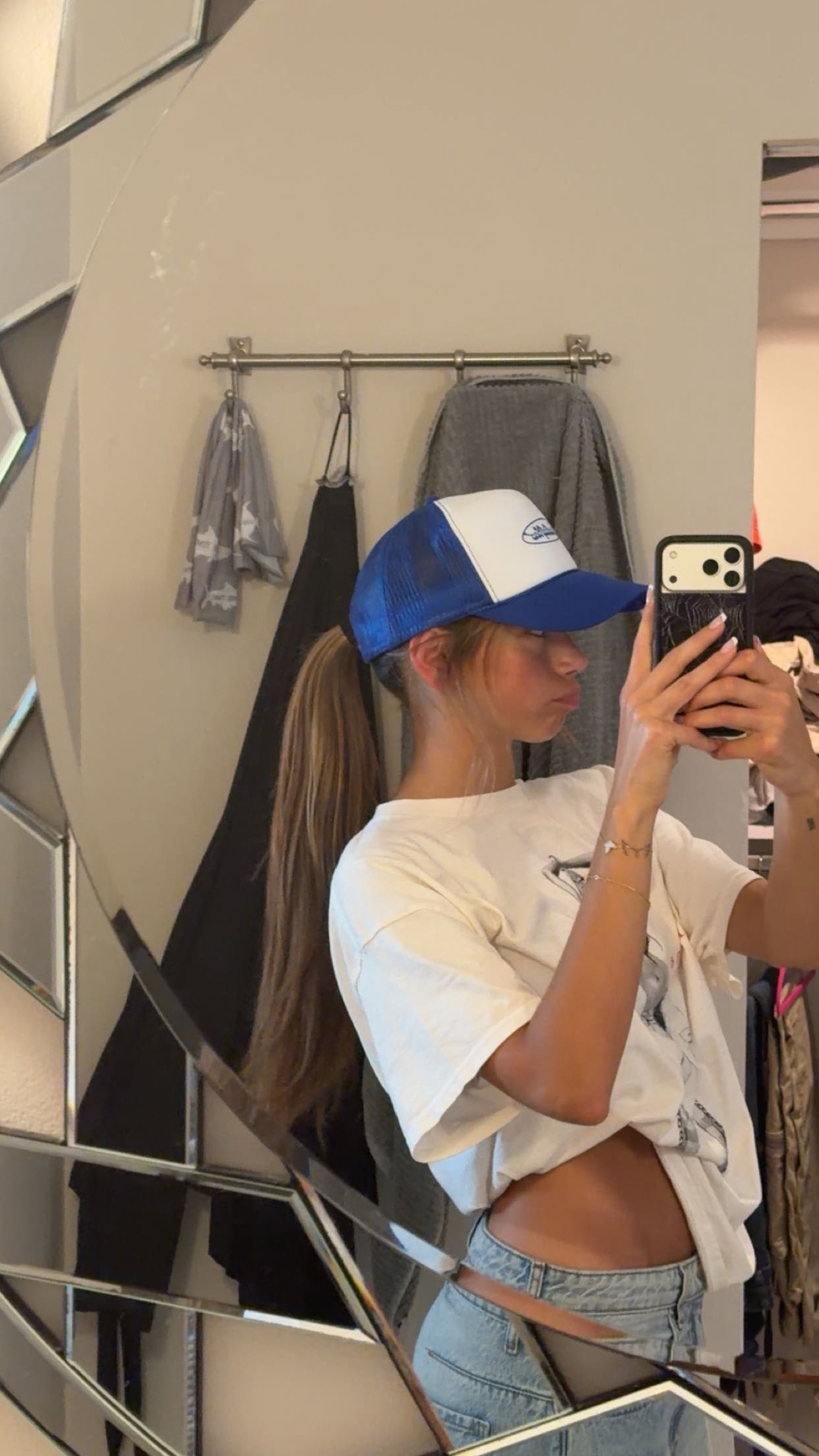 sadie.mckenna snapchat image archive image