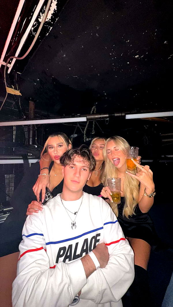 samantrasunny image ~ Altpins