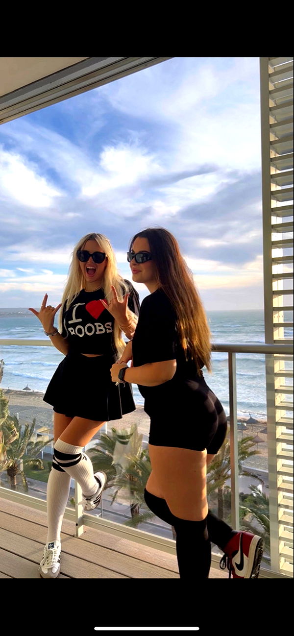 samantrasunny image ~ Altpins