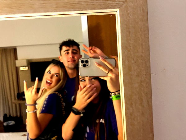 samantrasunny image ~ Altpins