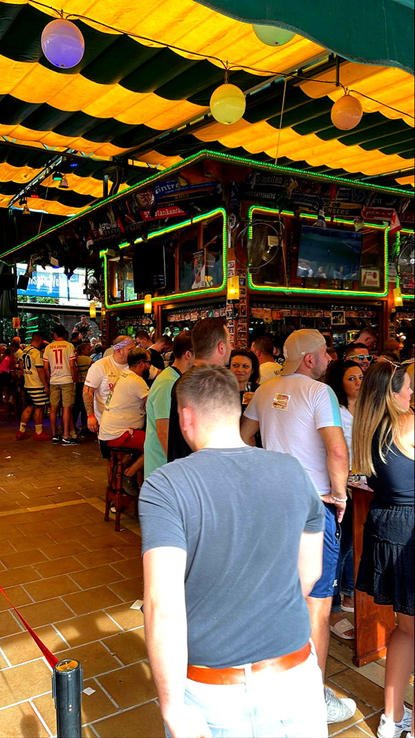 samantrasunny image ~ Altpins