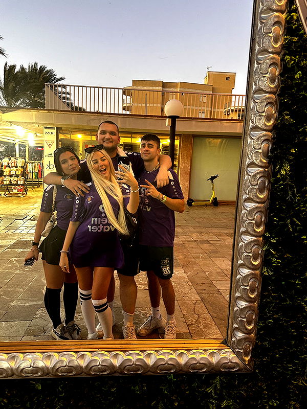 samantrasunny image ~ Altpins