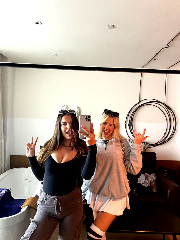 samantrasunny image ~ Altpins