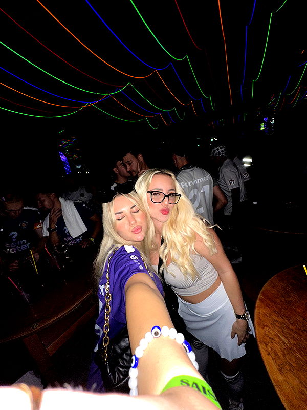 samantrasunny image ~ Altpins