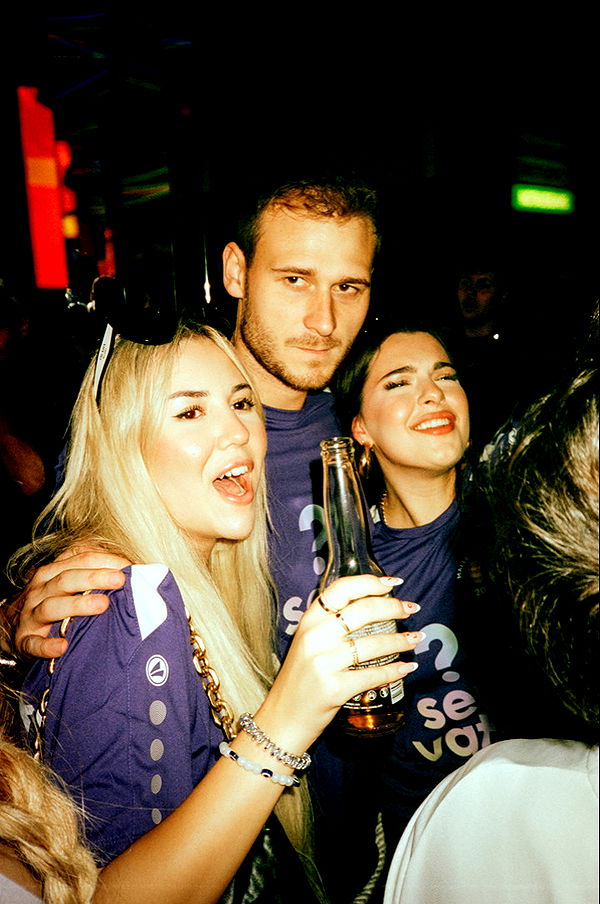 samantrasunny image ~ Altpins