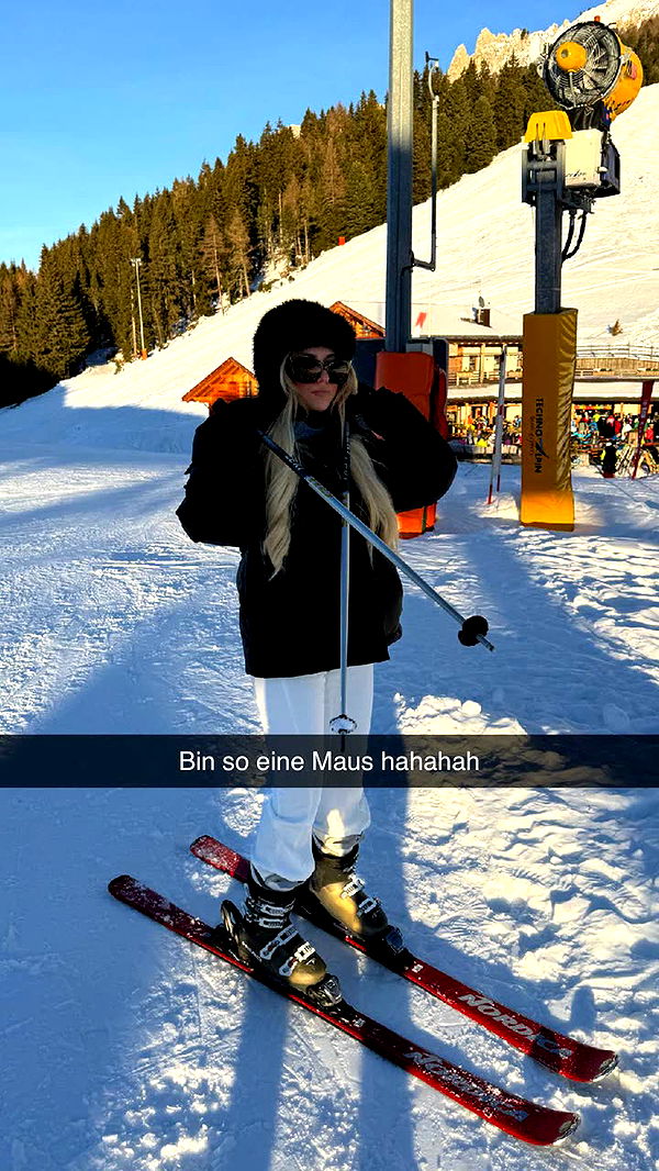 samantrasunny image ~ Altpins