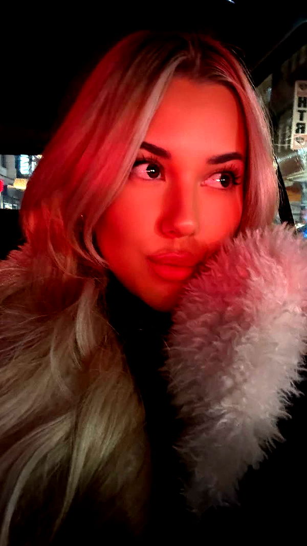 samantrasunny image ~ Altpins