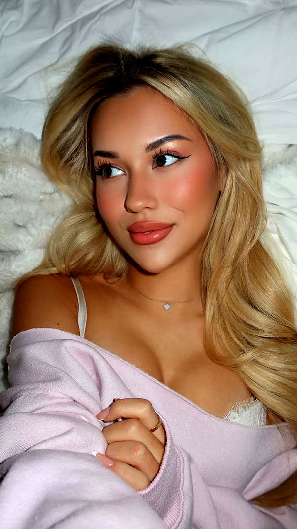 samantrasunny image ~ Altpins