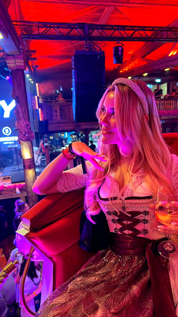 samantrasunny image ~ Altpins