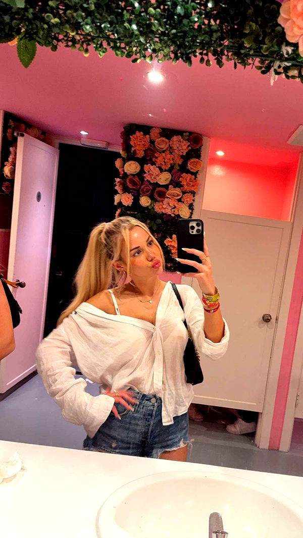 samantrasunny image ~ Altpins