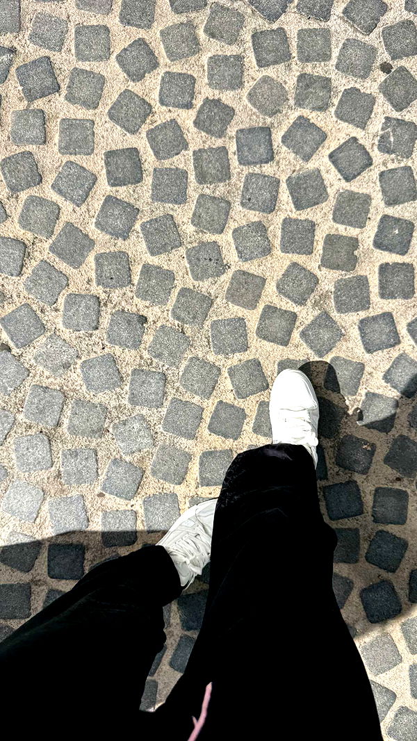 samantrasunny image ~ Altpins