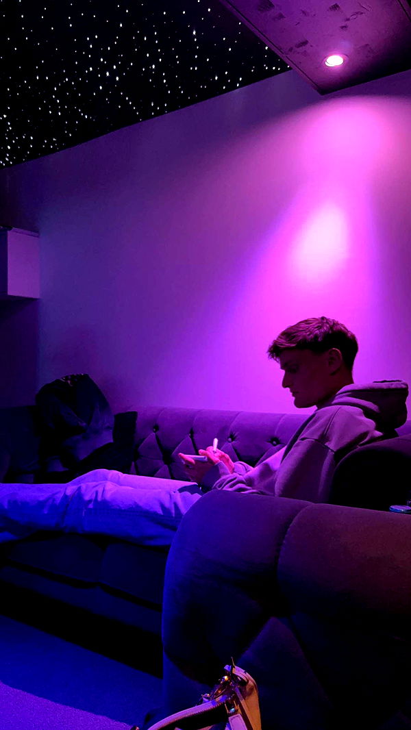 samantrasunny image ~ Altpins