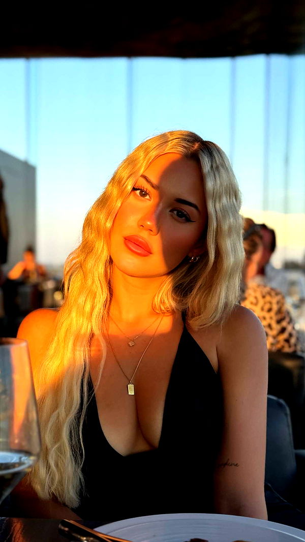 samantrasunny image ~ Altpins