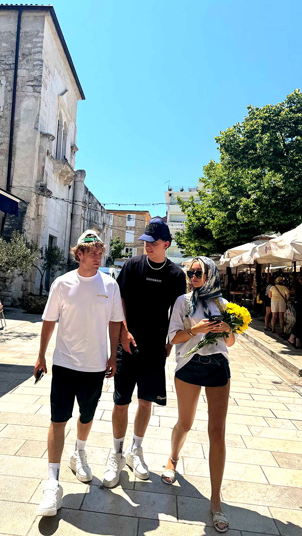 samantrasunny image ~ Altpins