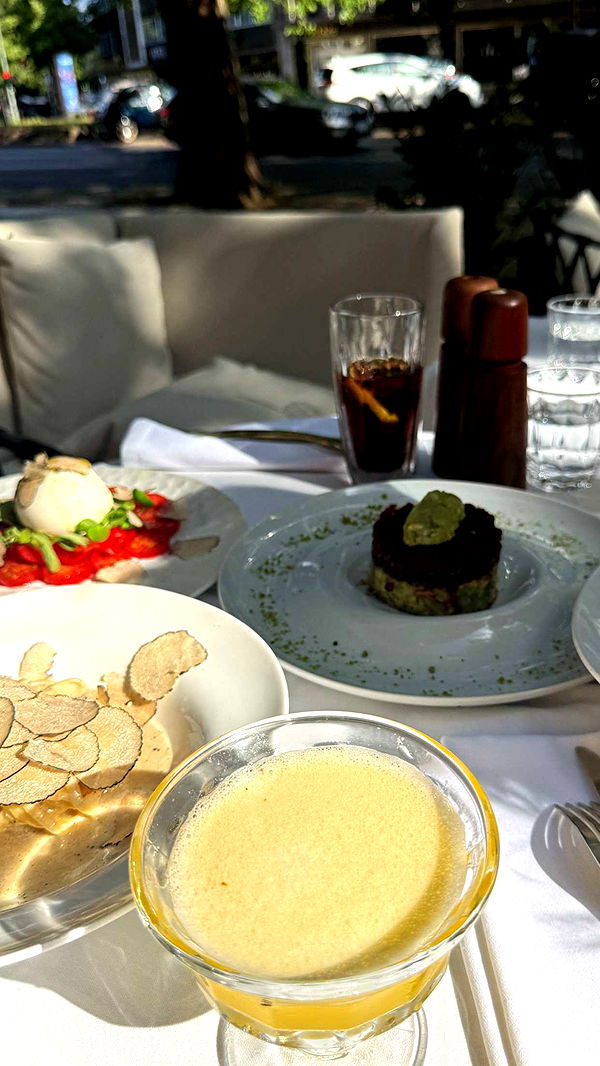 samantrasunny image ~ Altpins